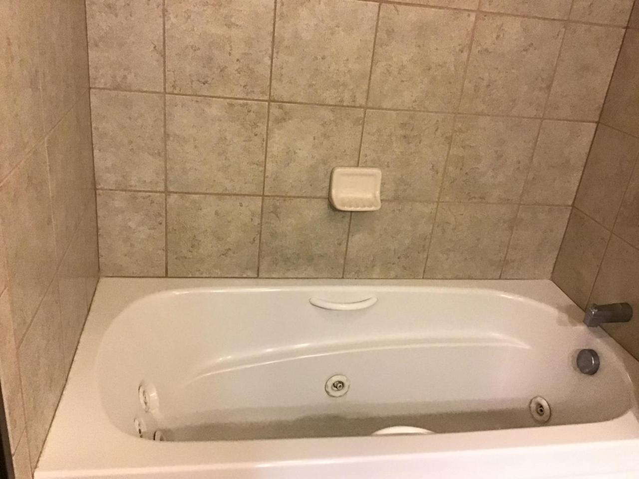 温德姆雷克斯堡速8酒店 外观 照片