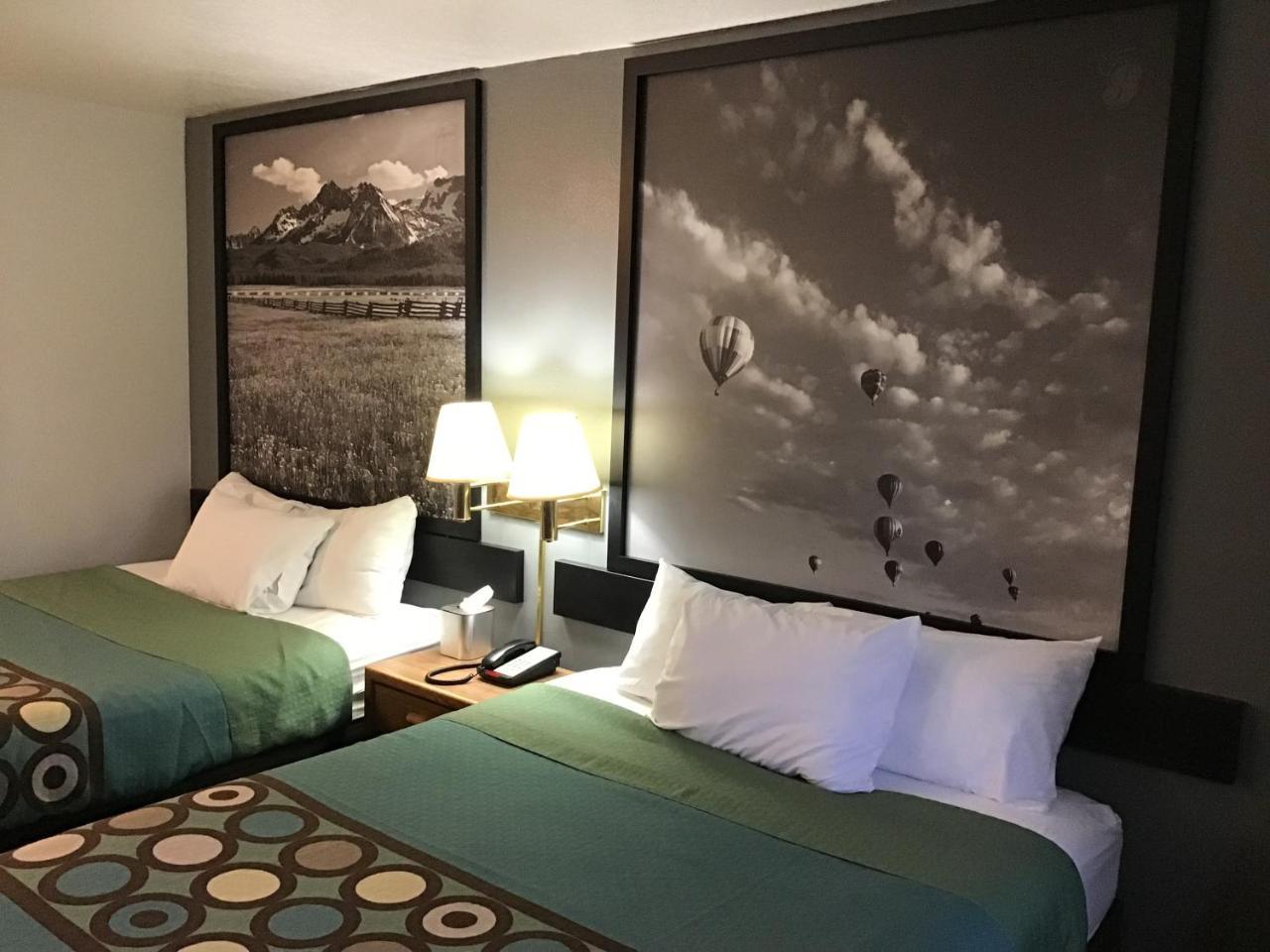 温德姆雷克斯堡速8酒店 外观 照片